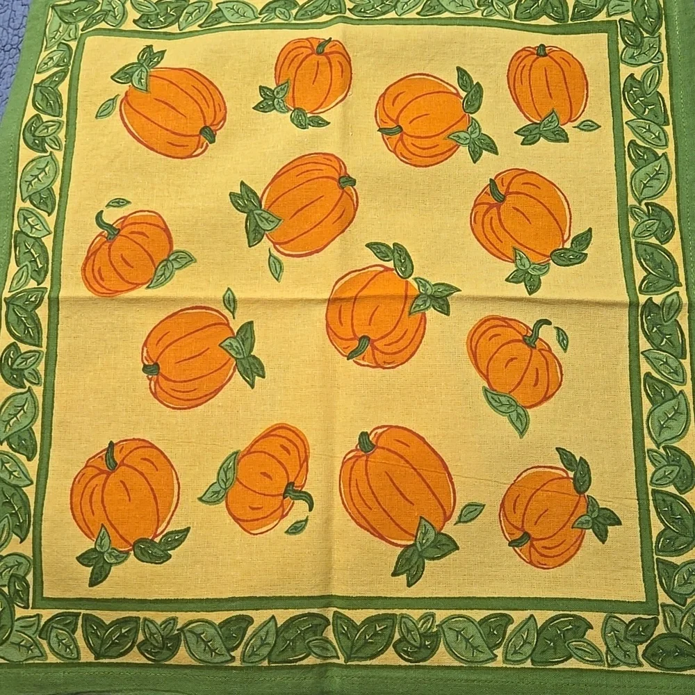 Tag Fall Pumpkin Themed Cloth Napkins or Placemats Set of 8 20 x 20 Inches